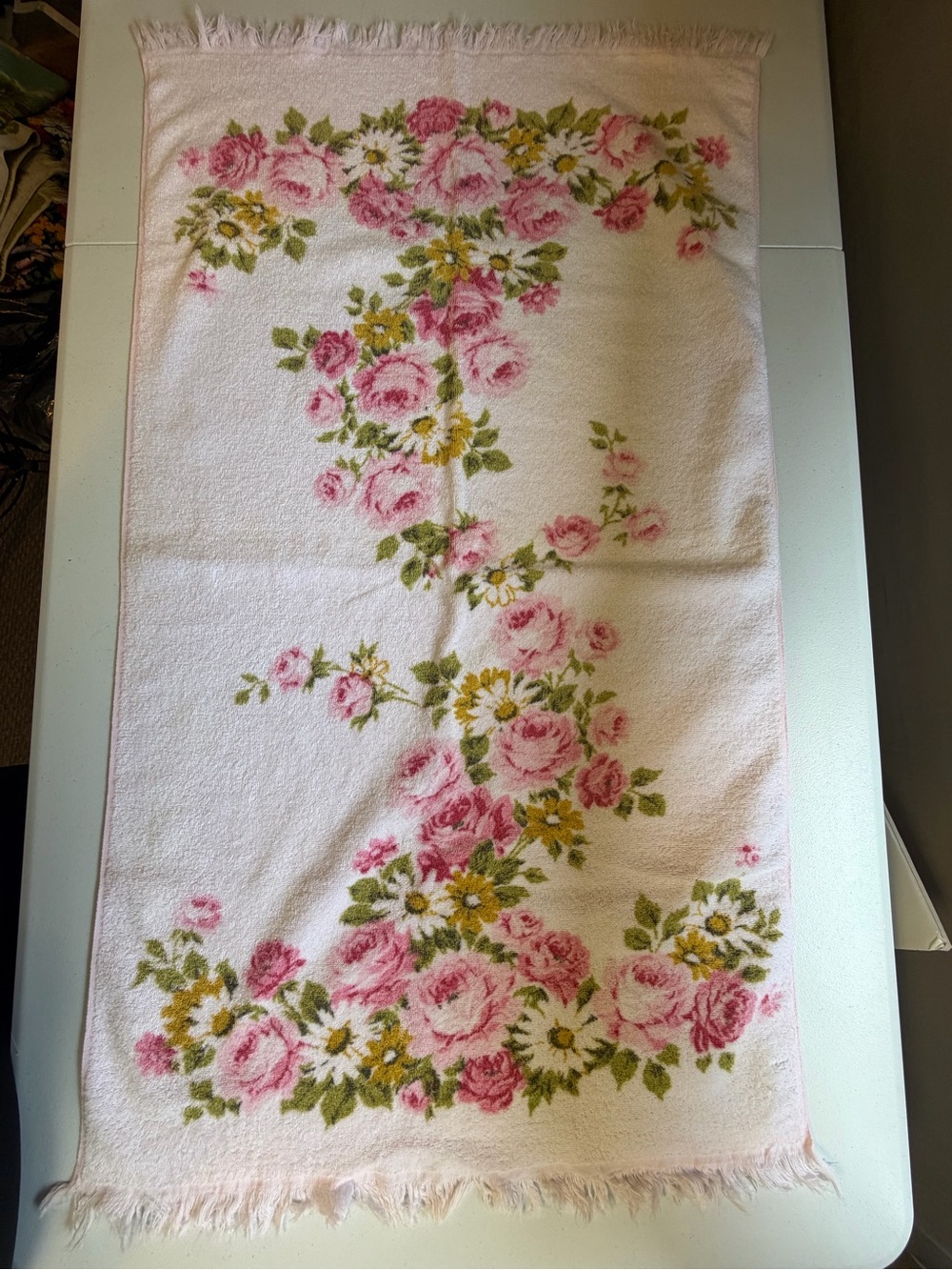 Vintage Mid Century Floral Pink Hand Towel Fringe Retro Mod Decor 1970s 70s